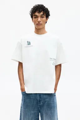 Remera gráfico le penseur de Pull&Bear en Remeras y Polos para argentina