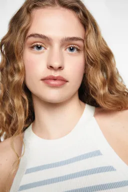 Top canalé de Mango Teen en Tops para argentina