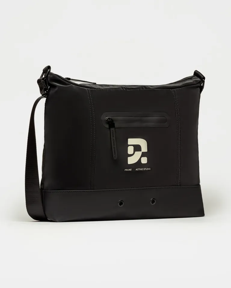 Bolso shopper negro de diseño minimalista y elegante de Prüne en Bolsos y Carteras para argentina