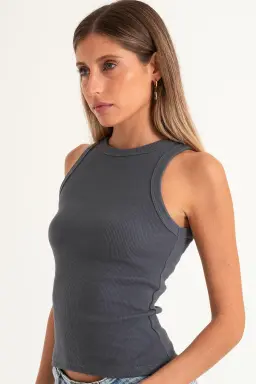 Musculosa Escote Cerrado de Isostasia en Tops para argentina
