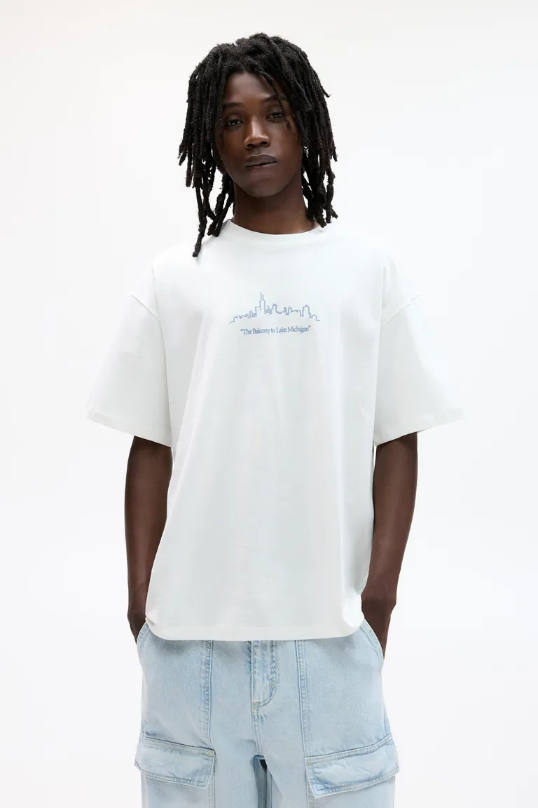 Remera skyline chicago de Pull&Bear en Remeras y Polos para argentina