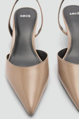 Zapato destalonado tacón kitten de Mango en Zapatos con Tacos para argentina