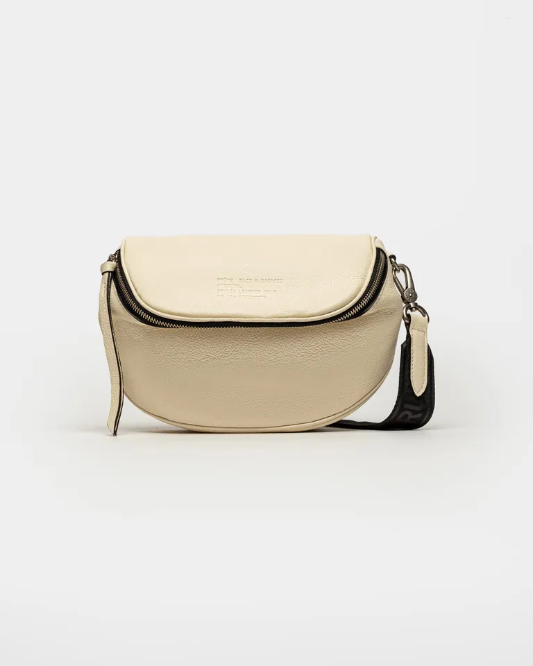 Bandolera suave de cuero graneado con capacidad para múltiples objetos de Prüne en Bolsos y Carteras para argentina