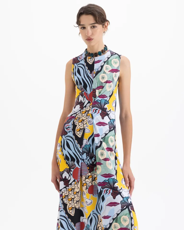 Vestido midi sin mangas con diseño gráfico estampado y detalle frontal de tabla de Jazmin Chebar en Vestidos para argentina