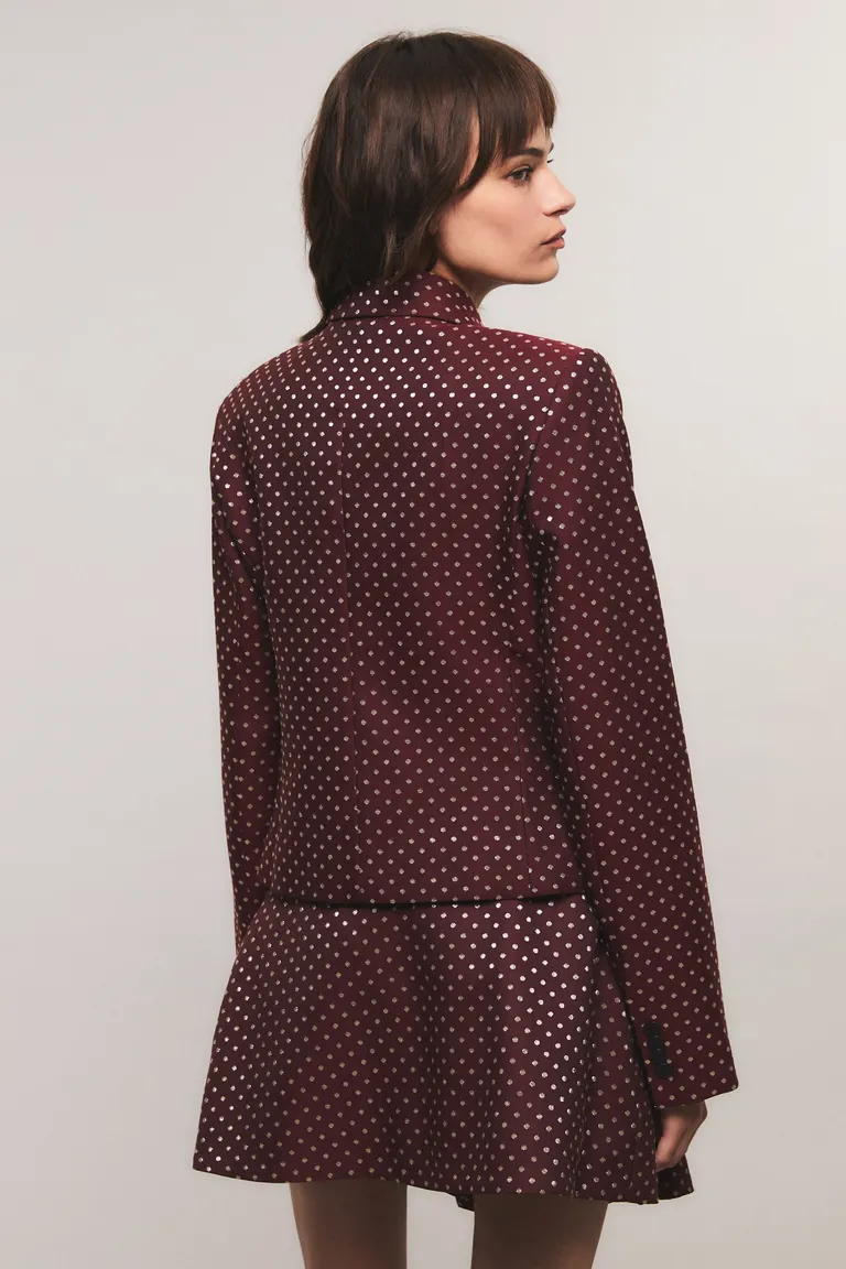 Blazer de corte entallado con cuello camisero, cierre frontal de botones y diseño de lunares de Kosiuko en Blazers para argentina