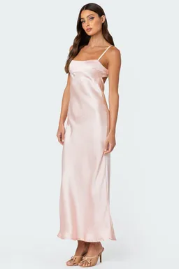 Maxi vestido satén espalda descubierta de Edikted en Vestidos para argentina