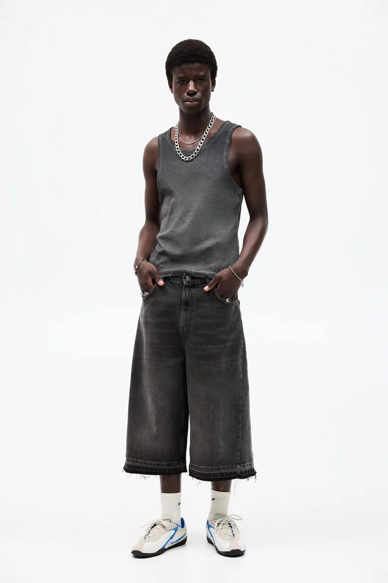 Jorts super baggy desflecados stwd de Pull&Bear en Bermudas y Shorts para argentina