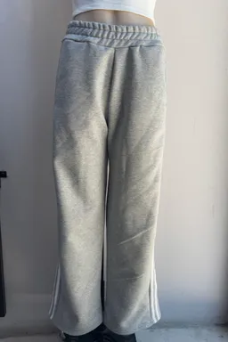 Jogging ancho lines de Roma en Pantalones para argentina