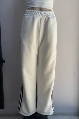 Jogging ancho lines de Roma en Pantalones para argentina