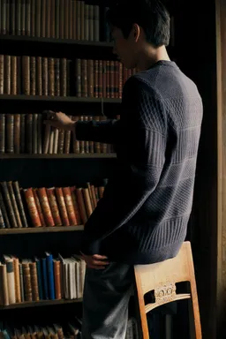 Sweater punto texturado regular fit de H&M en Buzos y Sweaters para argentina
