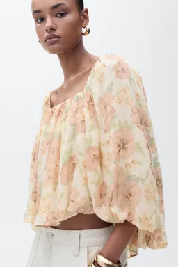 Blusa floral espalda descubierta de Mango en Blusas para argentina