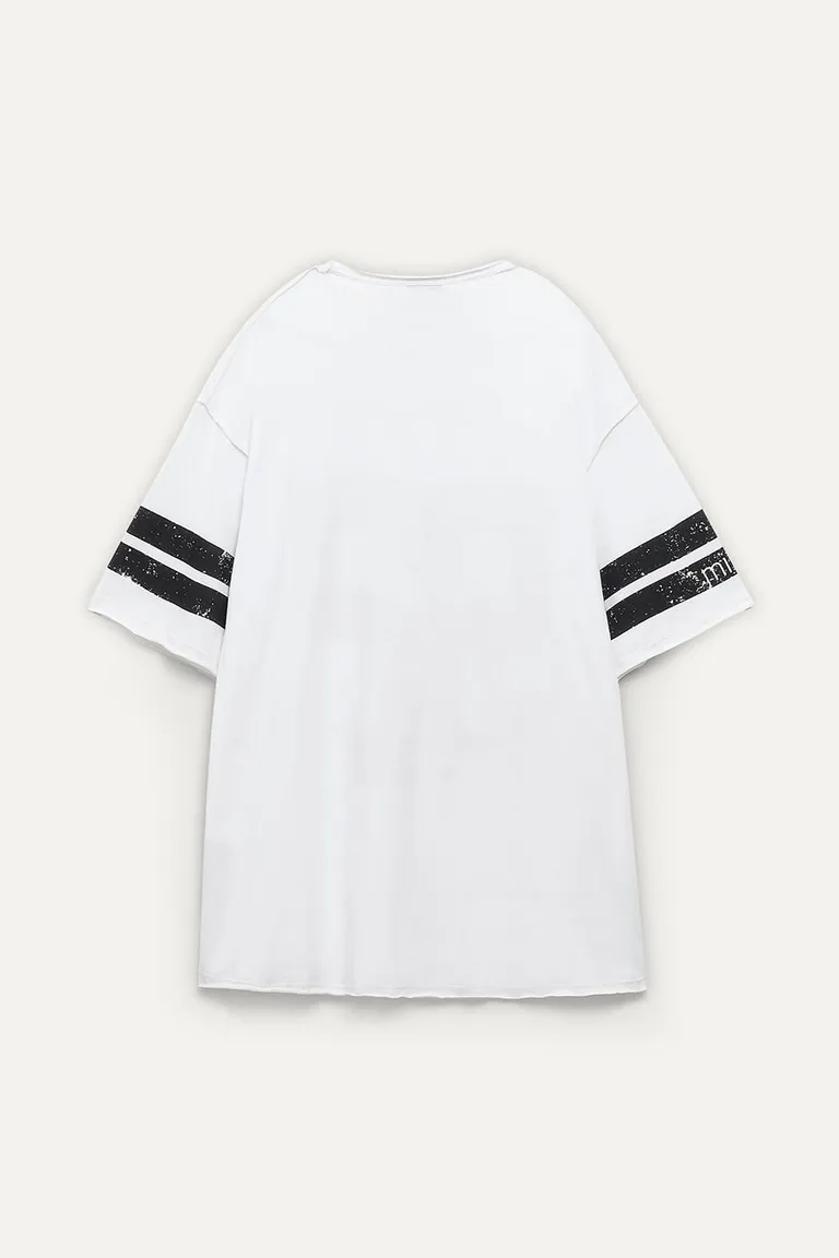 Remera de algodón con diseño deportivo y acabado desgastado de 47 Street en Remeras para argentina