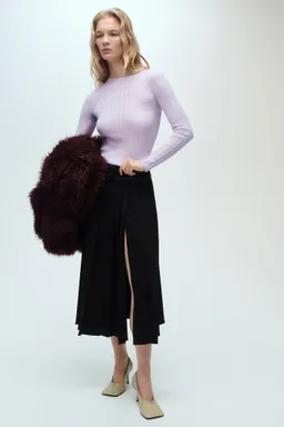 Sweater canalé cuello redondo de Mango en Buzos y Sweaters para argentina