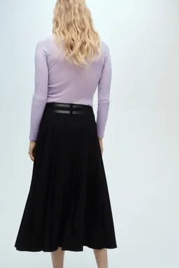 Sweater canalé cuello redondo de Mango en Buzos y Sweaters para argentina