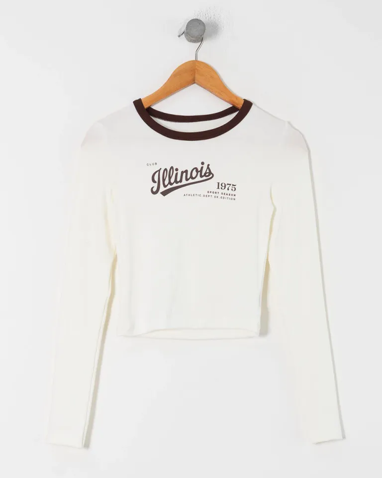 Remera de manga larga con estampado illinois y cuello a color en tono blanco de Sky en Remeras para argentina