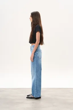 Jean denim gavin ancho de Magda en Pantalones para argentina