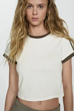 Remera terminaciones contraste de Mango en Remeras para argentina