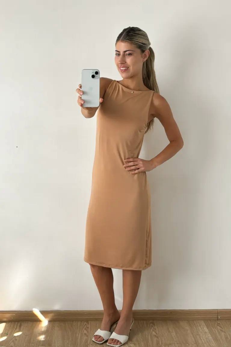 Vestido tubo ajustado de Benka en Vestidos para argentina