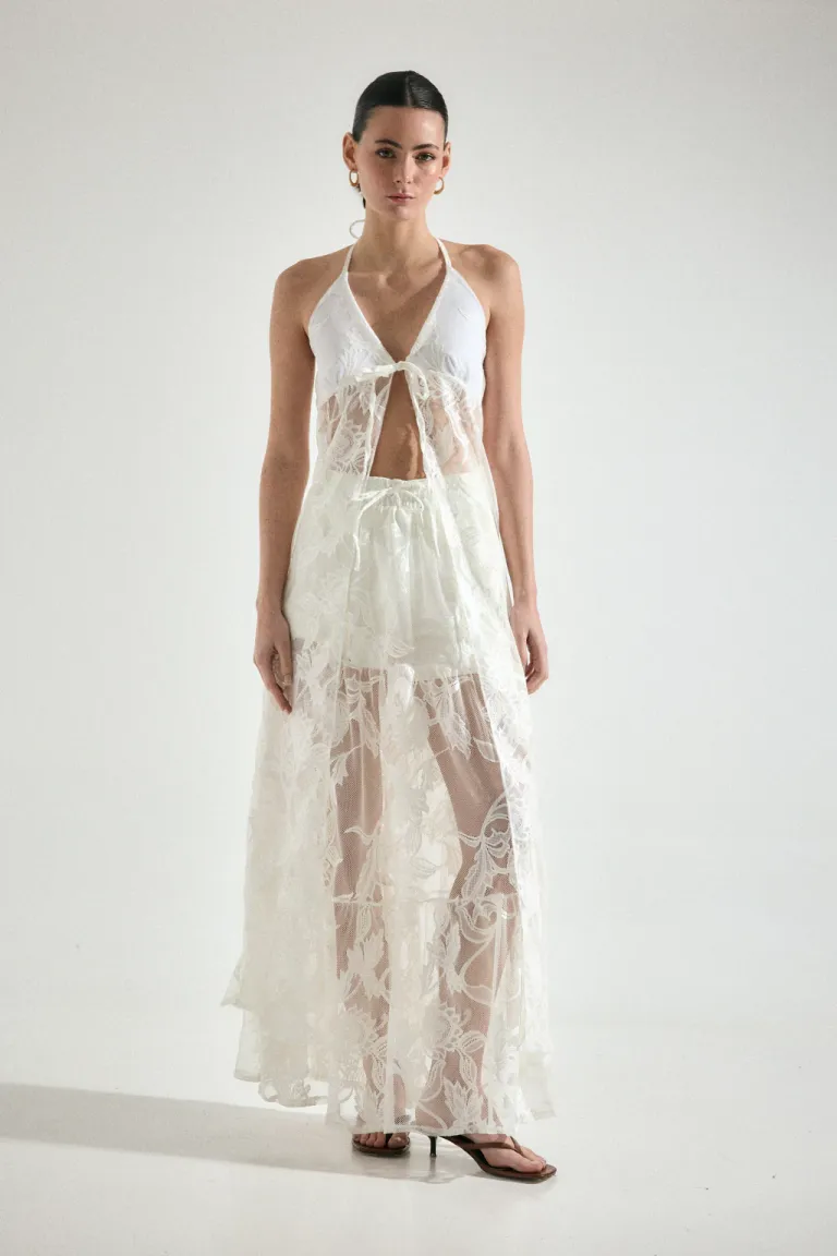 Falda de Encaje Negro con Diseño Floral y Tiro Alto de Audaz en Faldas para argentina