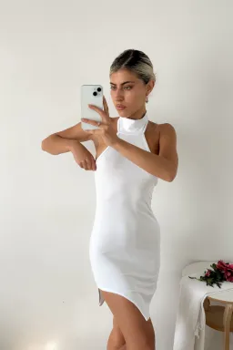 Vestido Cuello Alto de Benka en Vestidos para argentina