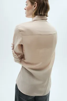Camisa lyocell satinada de Mango en Camisas para argentina