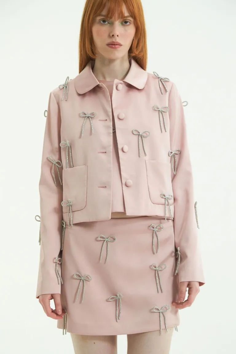 Saco satinado rosa con moños brillantes - Pieza clave para lucir elegante y femenina de Las Pepas en Chaquetas para argentina