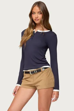 Top henley capas contrastantes de Edikted en Tops para argentina