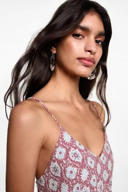Vestido estampado con volantes de Mango Teen en Vestidos para argentina