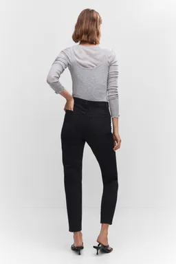 Jeans mom confort tiro alto de Mango en Pantalones para argentina