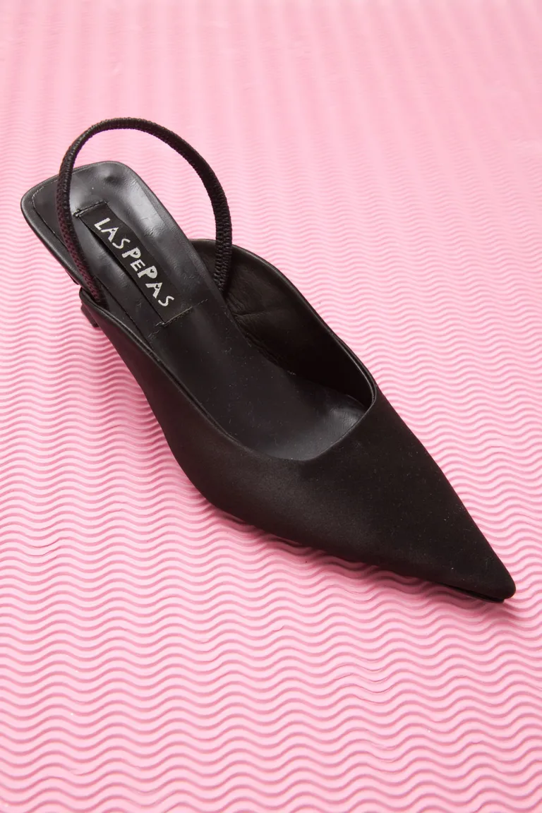 Zapatos de tacón kitten en punta con tira trasera elástica para un ajuste seguro y confortable de Las Pepas en Zapatos con Tacos para argentina