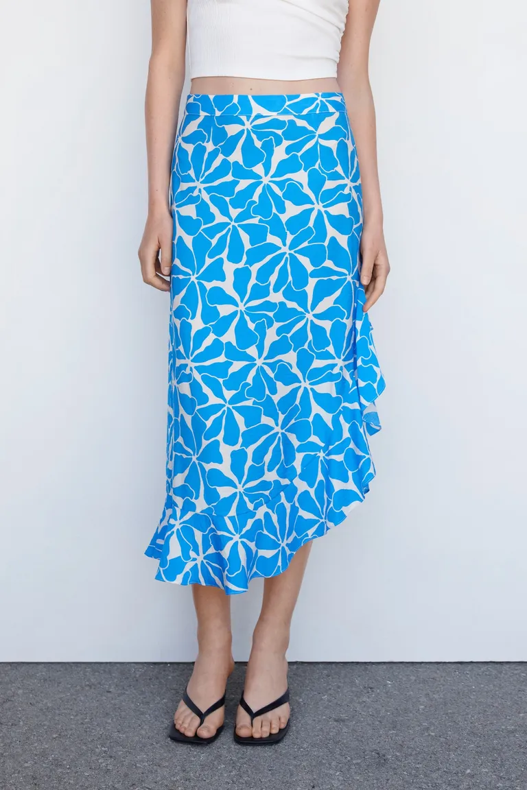 Falda asimétrica estampada de Mango en Faldas para argentina