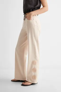Pantalón algodón bordado de Mango Teen en Pantalones para argentina