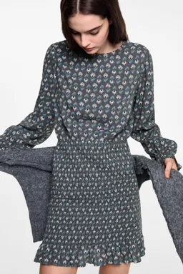 Vestido estampado fruncido de Mango Teen en Vestidos para argentina