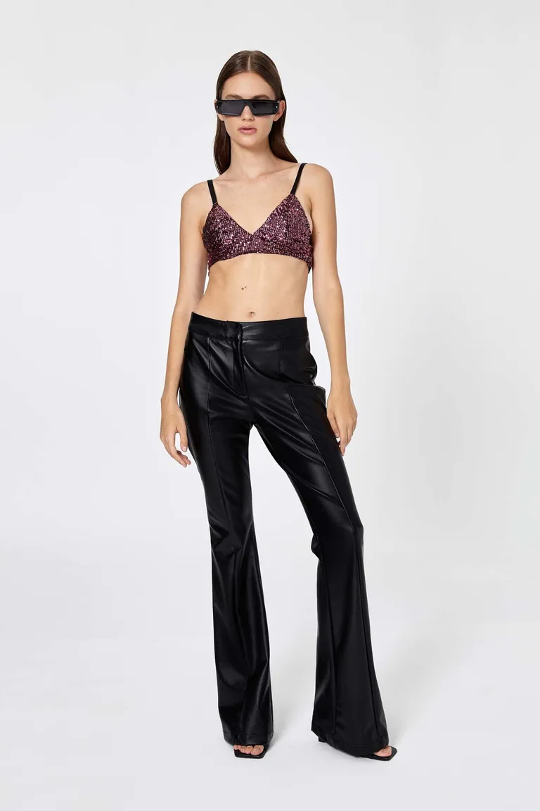 Top corpiño con lentejuelas escote V y breteles regulables de Naíma en Tops para argentina