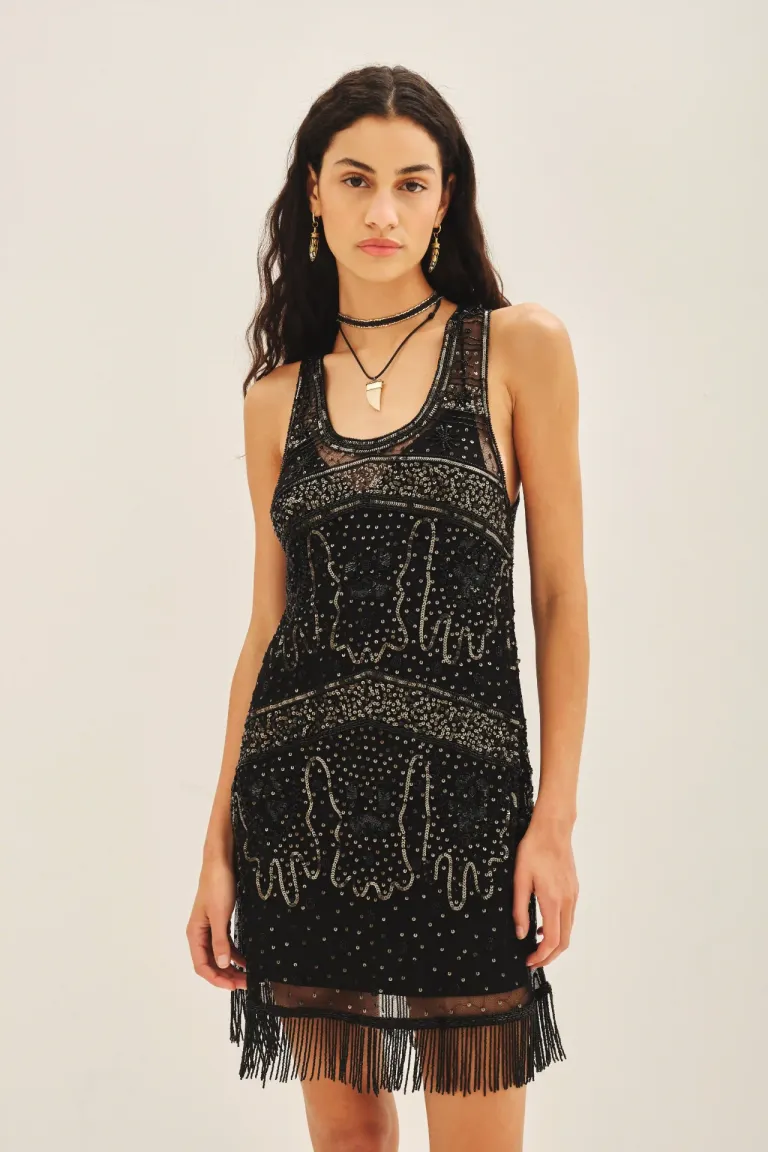 Vestido corto de tul bordado con detalles de piedras y flecos de Rapsodia en Vestidos para argentina