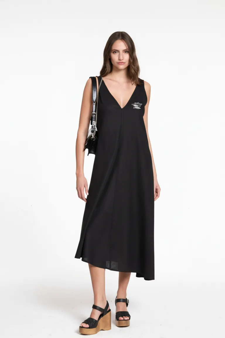 Vestido irregular de lino negro con escote en V de Justaosadia en Vestidos para argentina