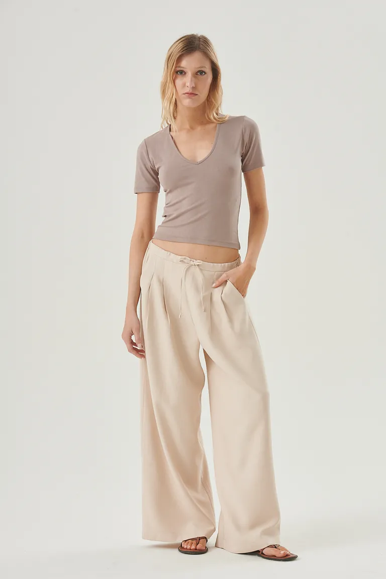 Pantalón de pierna ancha y caída fluida, con cintura elástica y lazo regulable de Sweet en Pantalones para argentina