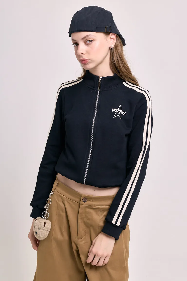 Campera deportiva con cierre central y detalle de tiras laterales en mangas de 47 Street en Chaquetas para argentina