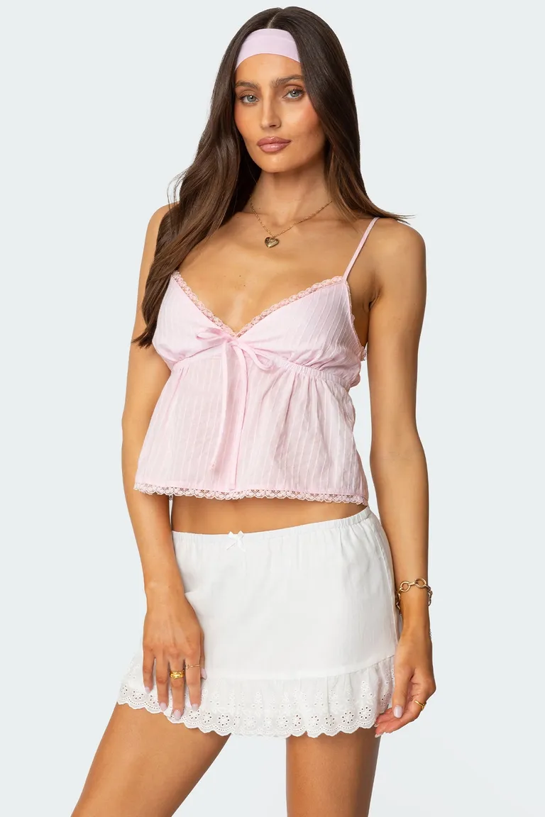 Musculosa babydoll tillie de Edikted en Tops para argentina