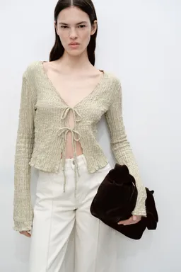 Cárdigan algodón textura lazos de Mango en Buzos y Sweaters para argentina
