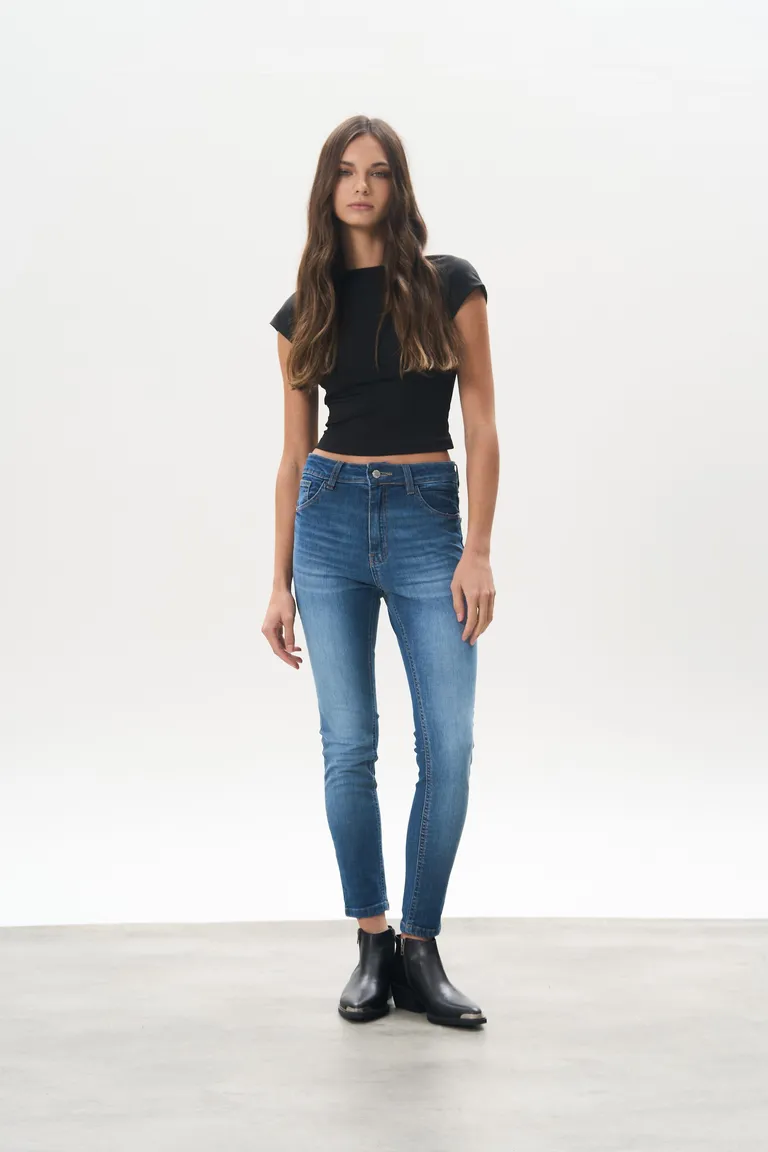 Jean denim pantalón chupín de Magda en Pantalones para argentina