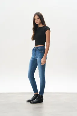 Jean denim pantalón chupín de Magda en Pantalones para argentina