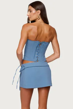 Corset selena con cordones de Edikted en Tops para argentina