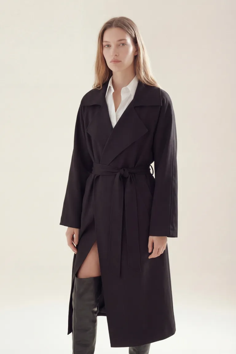 Trench coat largo de mujer con solapas y lazo de ajuste en la cintura de Akiabara en Tapados para argentina