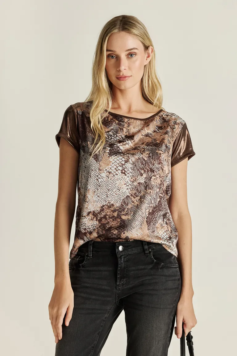 Top satinado con exclusivo diseño estampado y detalles foil en la espalda de Tucci en Tops para argentina