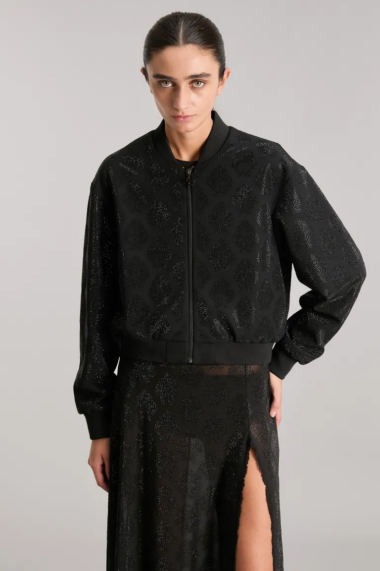 Chaqueta bomber negro de diseño exclusivo con detalles tejidos de Kosiuko en Chaquetas para argentina