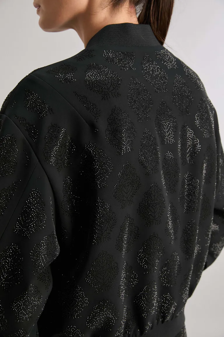 Chaqueta bomber negro de diseño exclusivo con detalles tejidos de Kosiuko en Chaquetas para argentina