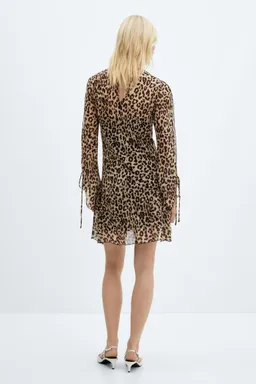 Vestido leopardo manga acampanada de Mango en Vestidos para argentina
