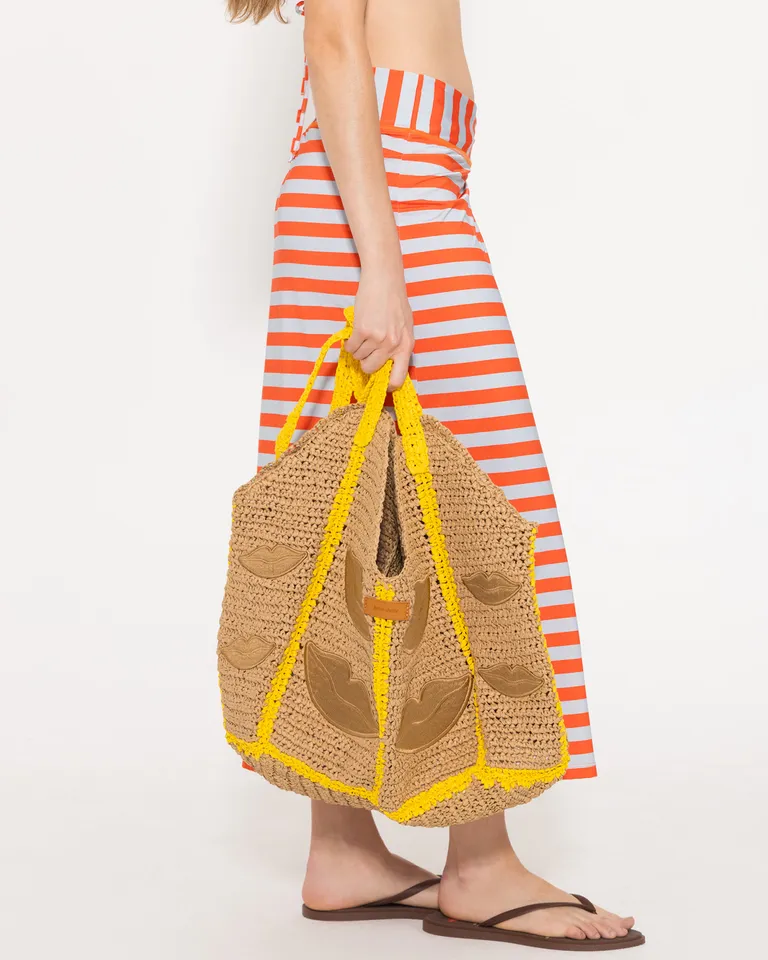 Bolso de Rafia con Detalles Bordados y Badana de Cuero - Accesorio de Moda para Mujer de Jazmin Chebar en Bolsos y Carteras para argentina