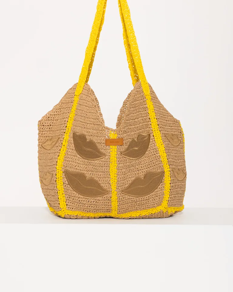 Bolso de Rafia con Detalles Bordados y Badana de Cuero - Accesorio de Moda para Mujer de Jazmin Chebar en Bolsos y Carteras para argentina